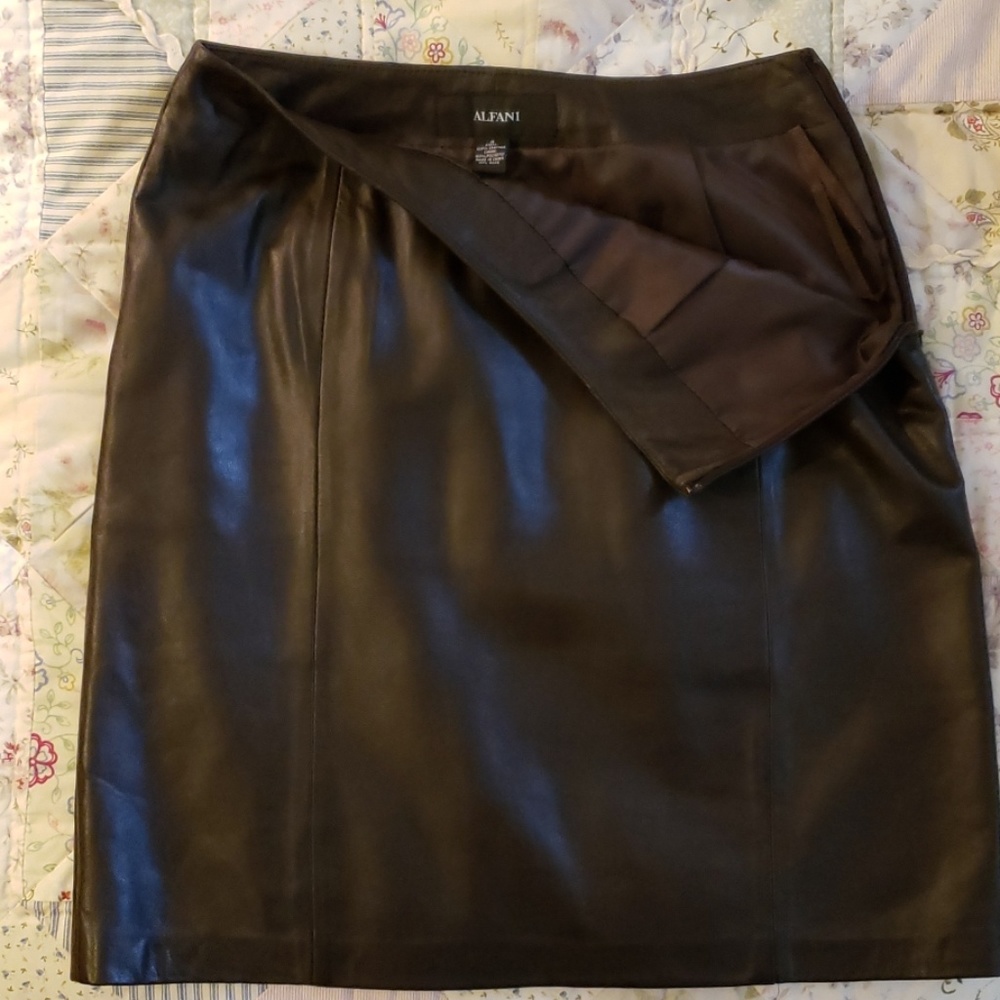 ALFANI Leather Skirt - Picture 2 of 4